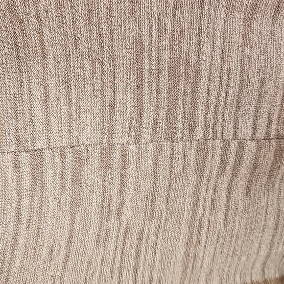 Loft Top - Picture 4 of 5